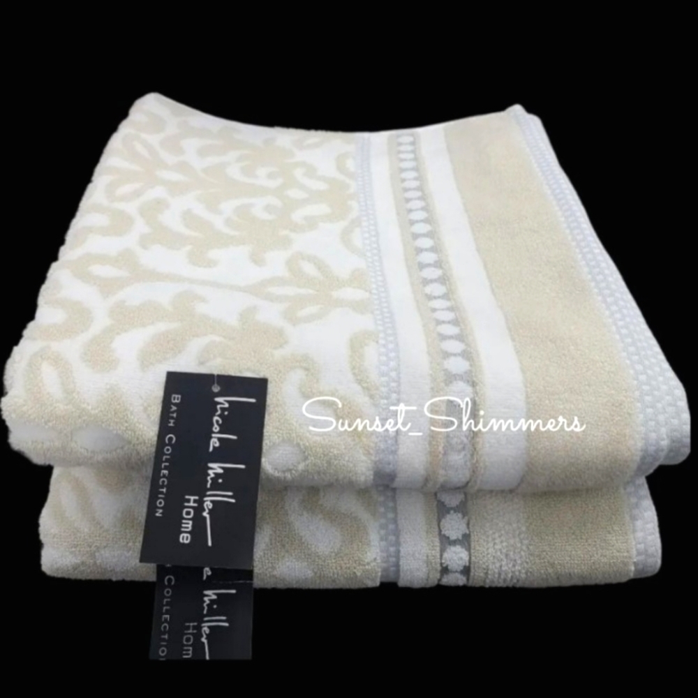 Nicole Miller 2pc Plush Damask Bath Towel Set Tan Gray White Cotton NEW